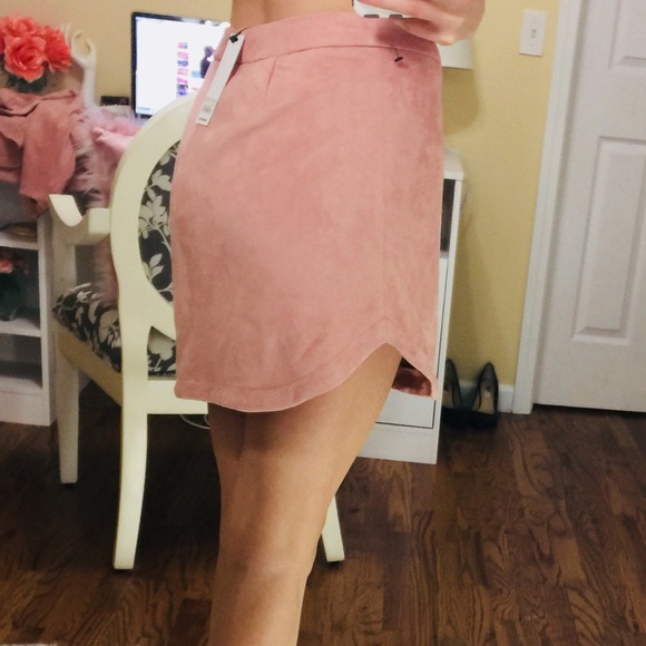 NEW BB Dakota Pink Lemonade Suede Mini Skirt - Picture 5 of 5